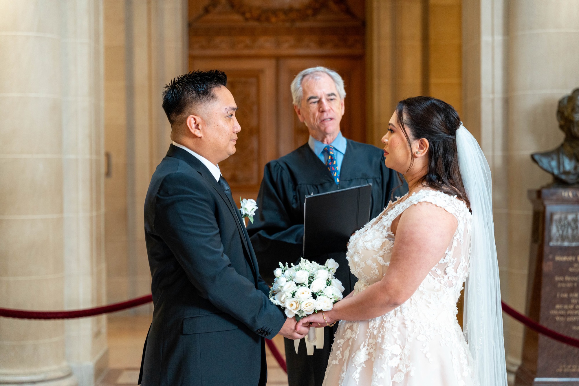 San Francisco City Hall wedding photo