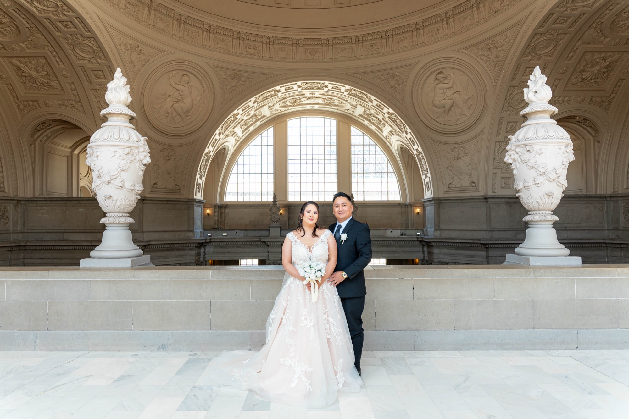 San Francisco City Hall wedding photo