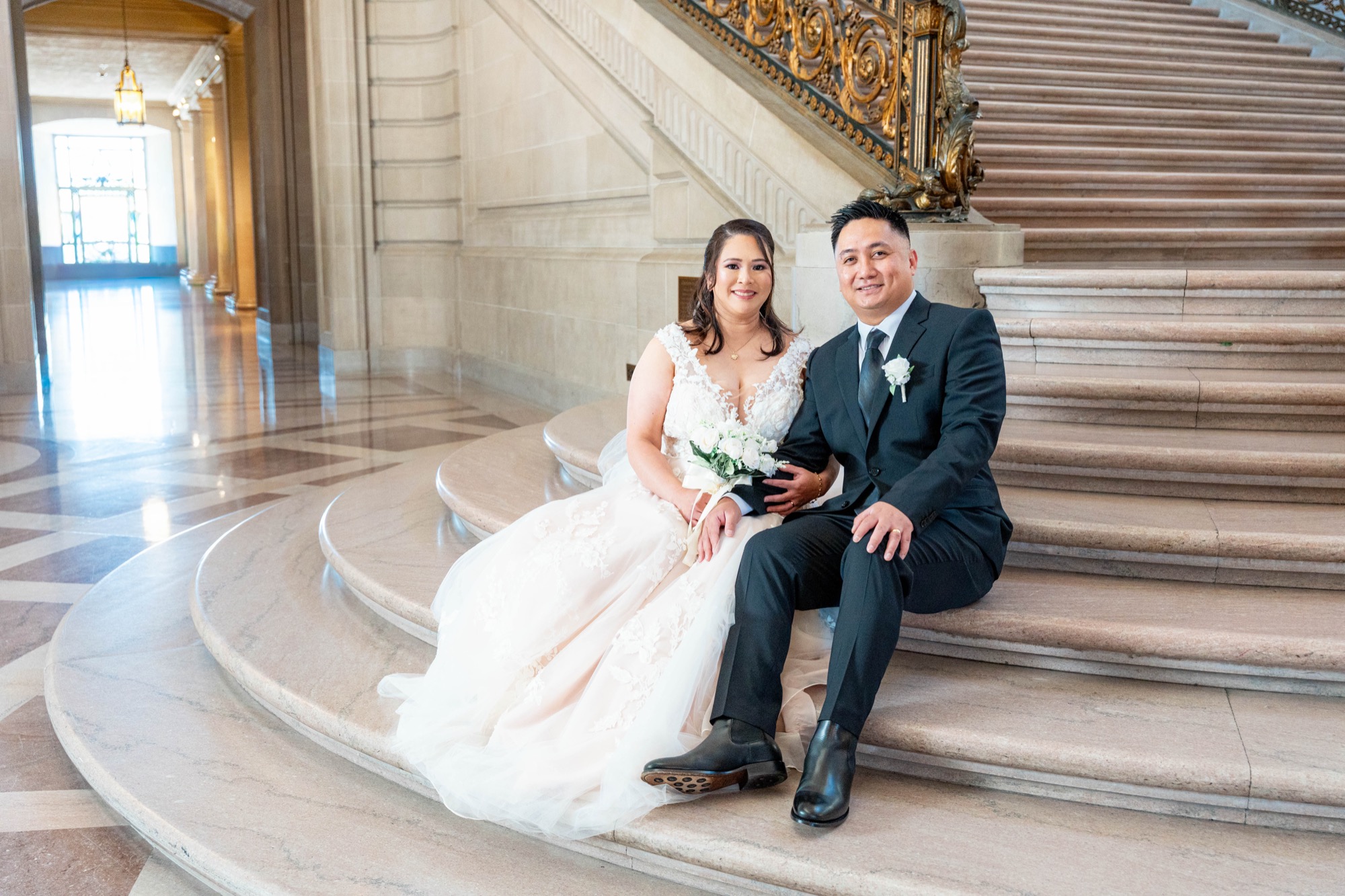 San Francisco City Hall wedding photo